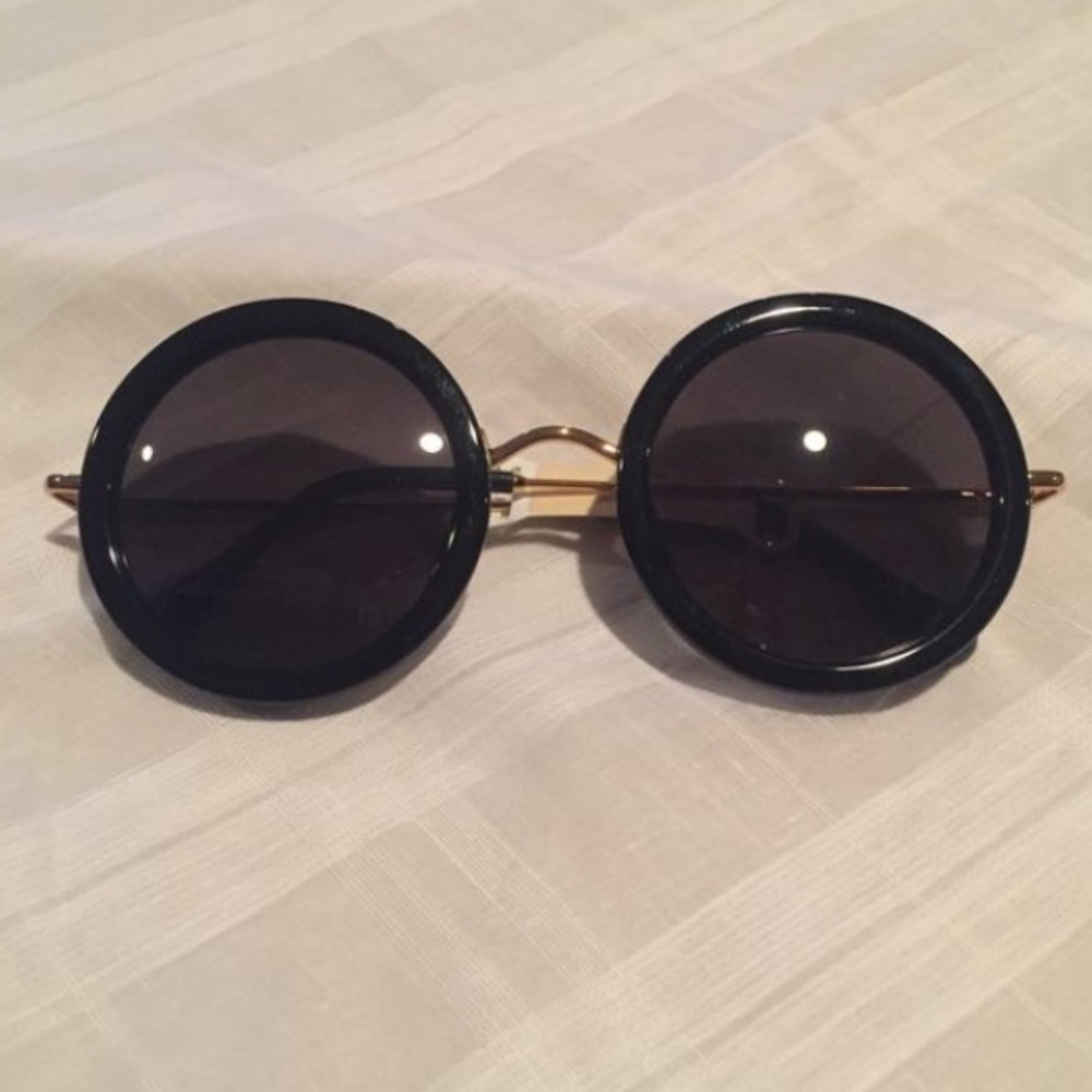 The Row Signature Round Sunglasses by Linda Farrow